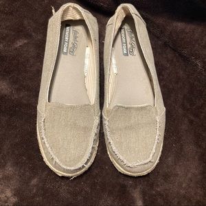 Faded Glory Memory Foam Slip on Tan/Cream color